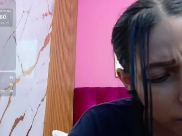 Yourcuteneighbourr  live sex cam