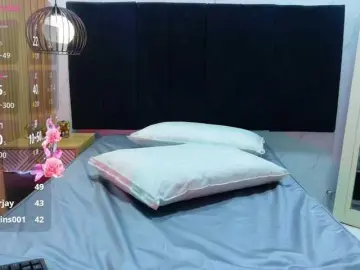 Yourcuteneighbourr  live sex cam