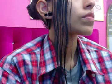 Yourcuteneighbourr  live sex cam