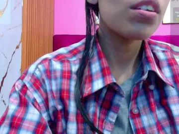 Yourcuteneighbourr  live sex cam