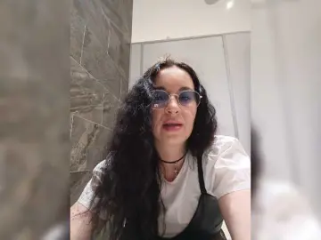Annanas  live sex cam