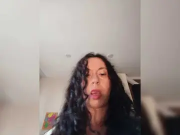 Annanas  live sex cam