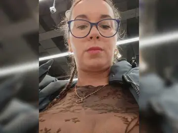 Annanas  live sex cam