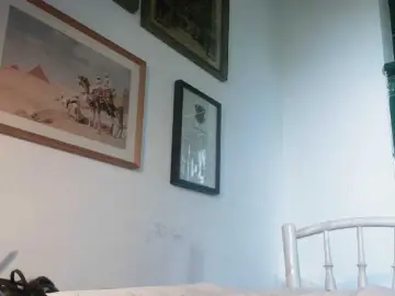ConsciousKitti  live sex cam
