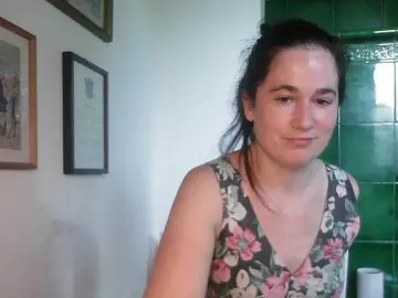 ConsciousKitti  live sex cam