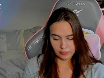 Mia-mit  live sex cam