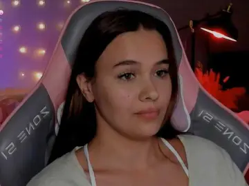 Mia-mit  live sex cam