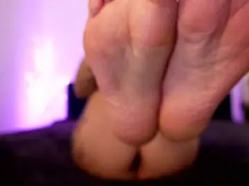 Nymph-exe  live sex cam