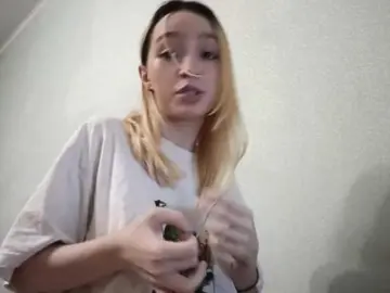 RebeccaCamferdam  live sex cam