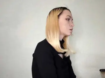 RebeccaCamferdam  live sex cam