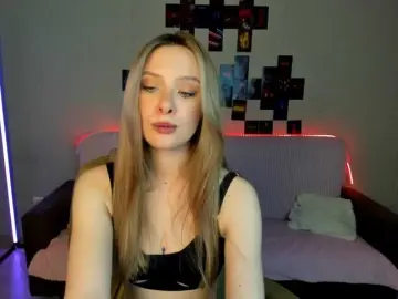 Suzie-Q69  live sex cam