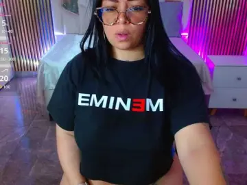 Martina-tay  live sex cam