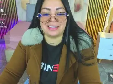 Martina-tay  live sex cam
