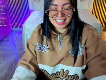 Martina-tay  live sex cam