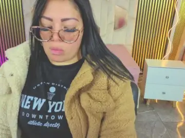Martina-tay  live sex cam