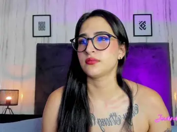 Juana-Green  live sex cam