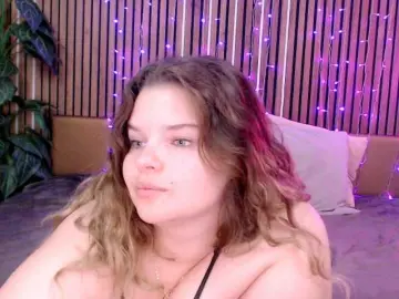 LittleNicolee  live sex cam