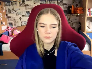 LuveniaMalena  live sex cam