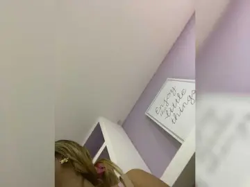 MeganRosse1  live sex cam