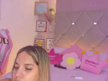 MeganRosse1  live sex cam
