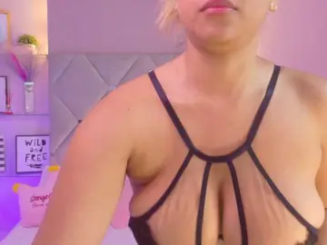MeganRosse1  live sex cam