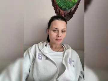 Paratrax  live sex cam