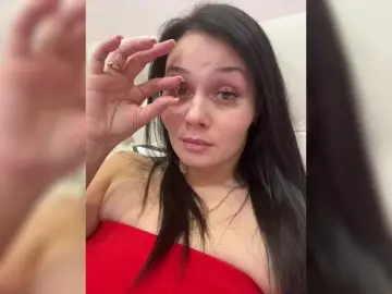 Paratrax  live sex cam