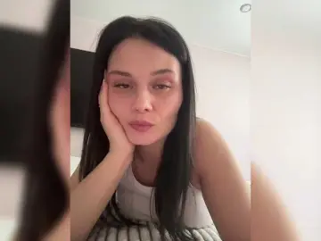 Paratrax  live sex cam