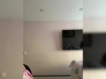 Paratrax  live sex cam