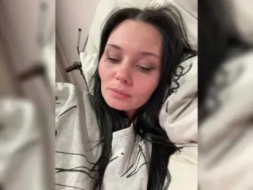 Paratrax  live sex cam