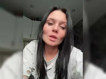 Paratrax  live sex cam