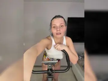 Paratrax  live sex cam