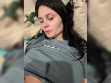 Paratrax  live sex cam