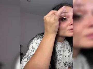 Paratrax  live sex cam