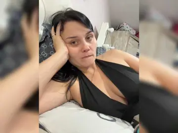 Paratrax  live sex cam