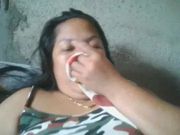 PinayHotMom  live sex cam