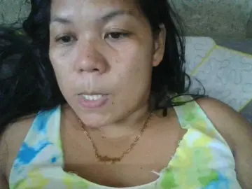 PinayHotMom  live sex cam