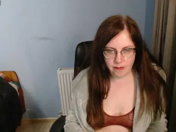 Mandarinka28  live sex cam