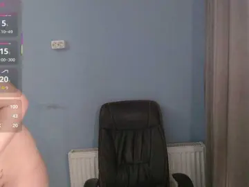 Mandarinka28  live sex cam