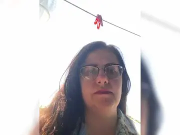 Mandarinka28  live sex cam
