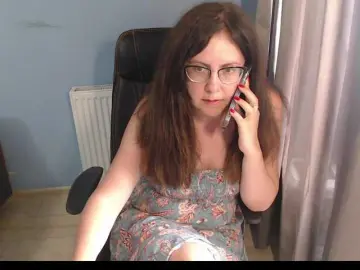 Mandarinka28  live sex cam