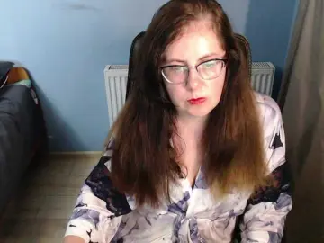 Mandarinka28  live sex cam