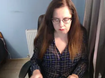 Mandarinka28  live sex cam