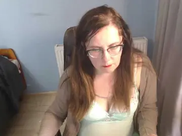 Mandarinka28  live sex cam