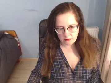 Mandarinka28  live sex cam