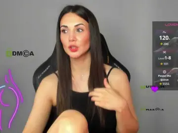 Cute-Shy  live sex cam