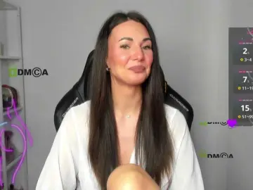 Cute-Shy  live sex cam