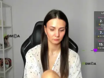 Cute-Shy  live sex cam