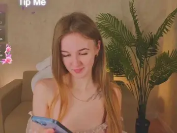 Kiana-White  live sex cam