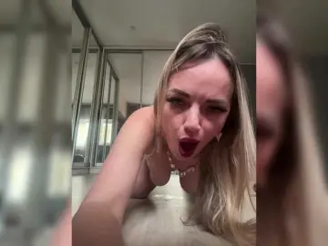 Lilianna-  live sex cam